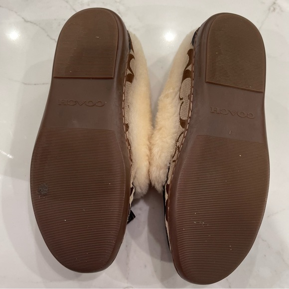 🎉2X HOST PICK🎉 Coach Fiona signature & leather shear line moccasin slippers - Picture 6 of 10